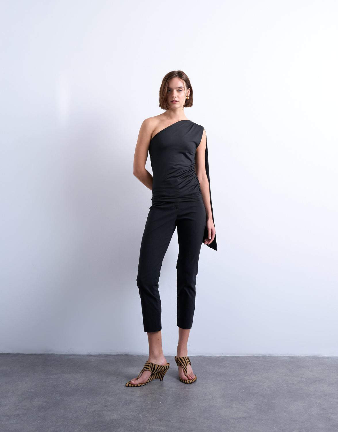 TSKATY ASYMMETRIC TOP